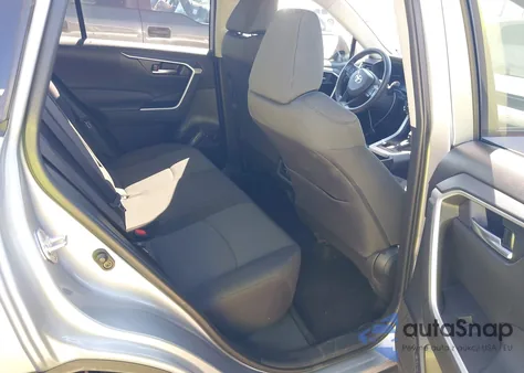 2024 Toyota Rav4 Xle z USA, uszkodzony, nr VIN 2T3W1RFV5RC258183